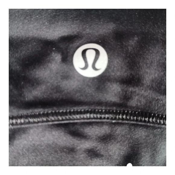 Lululemon Hot Pursuit HR Crop Tight  21" Leggings Black LW6AYXS Women's 6 - Picture 3 of 5